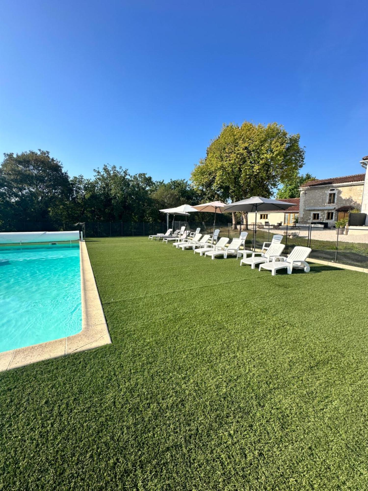 Вілла Domaine De La Roche Chabrelle Saint-Just  Екстер'єр фото